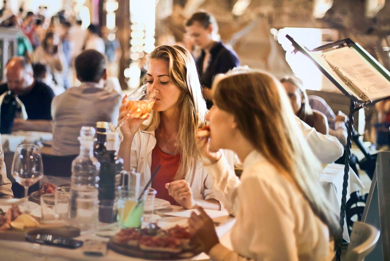 Picture of people in a restaurant